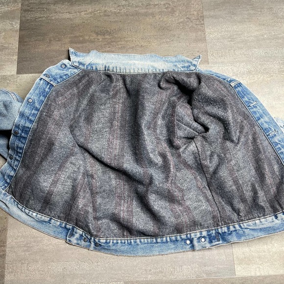 SOLD Levi's VTG Blanket Lined Trucker Jacket Small - Picture 4 of 4